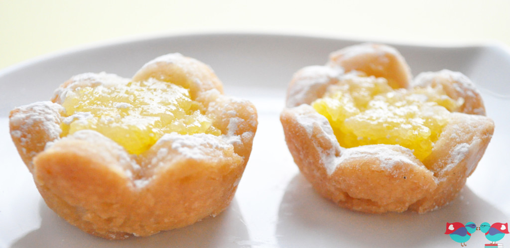 Sunny Lemon Shortbread Flower Cookies, perfect for summer and adorable enough for baby or bridal showers @ thelovenerds