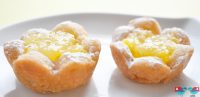 Sunny Lemon Shortbread Flower Cookies, perfect for summer and adorable enough for baby or bridal showers @ thelovenerds