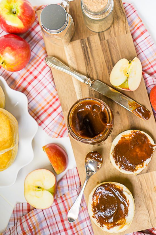 The BEST Homemade Recipe For Apple Butter - The Love Nerds