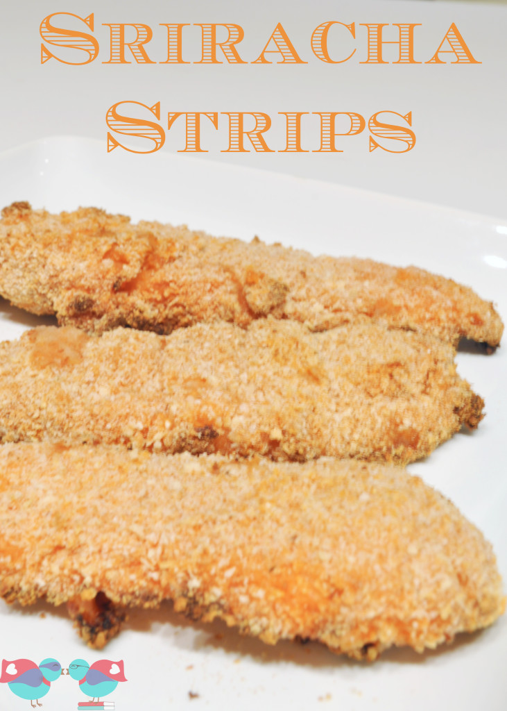 Baked Sriracha Chicken Strips - the perfect spicy kick for an easy dinner! {The Love Nerds} #dinner #chickenstrips #srirachachicken