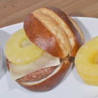 Teriyaki Turkey Burger with Alpine Lace Reduced Fat Swiss Cheese {The Love Nerds} #LifeIngredients #AlpineLace #recipe