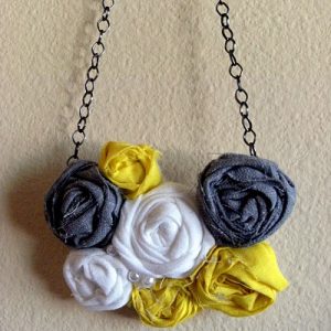 diy flower necklace