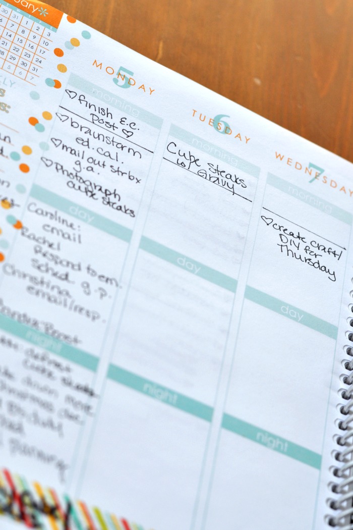 7 Tips for an Organized Life - Set strong habits for a good year! Plus there's an Erin Condren Life Planner giveaway open until 1/12/15! {The Love Nerds}