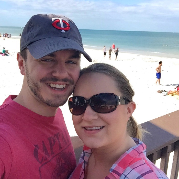 7 Tips for Visiting the gorgeous Clearwater Beach, Florida - Sun, white, sandy beaches, fabulous views, good food and fun activities. It doesn't get much better! | The Love Nerds Travel