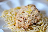 The perfect spring and summer recipe for dinner - Baked Parmesan Lemon Chicken! {The Love Nerds} #SCNRF #Pmedia #ad @natureraised