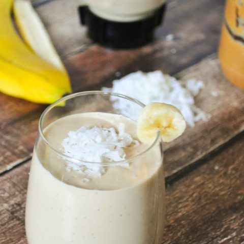 Satisfying Peanut Butter Coconut Smoothie Recipe - a rich and creamy smoothie recipe that pairs salty with the perfect touch of sweet. |The Love Nerds