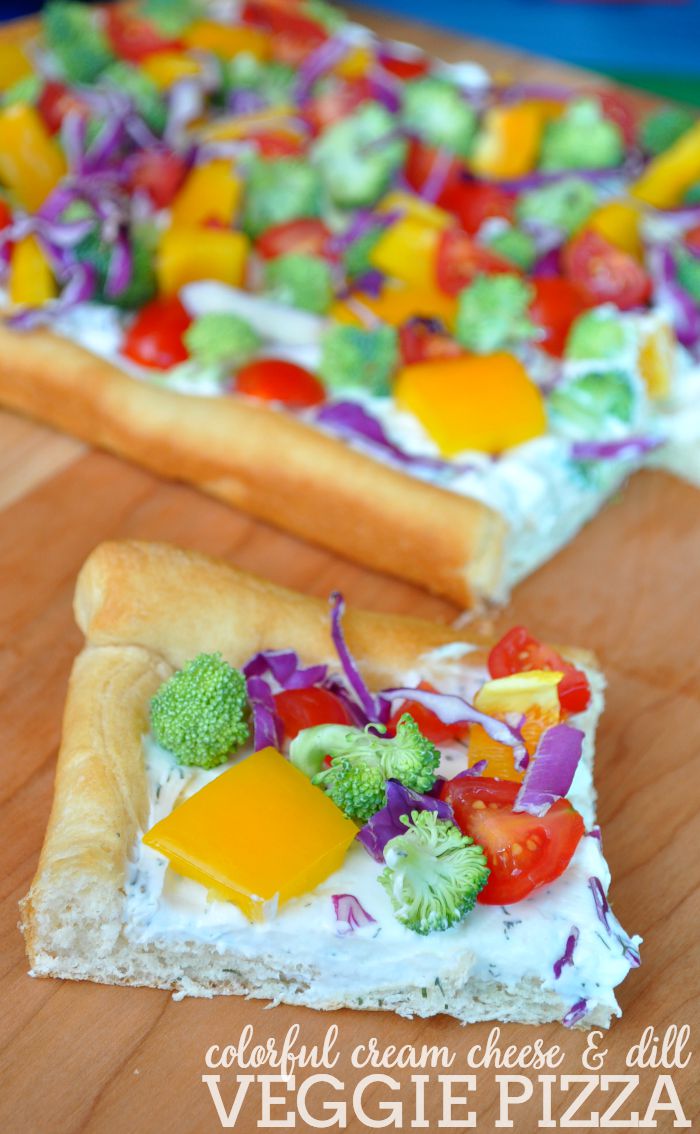 Cream Cheese and Dill Veggie Pizza makes a fresh and colorful appetizer!! | The Love Nerds