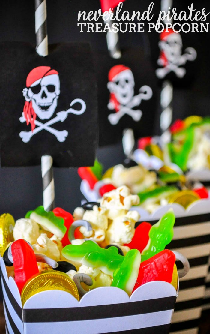 Neverland Pirates Treasure Popcorn Mix - Make a deliciously sweet popcorn mix that is the perfect Peter Pan recipe honoring Neverland's Pirates! | The Love Nerds
