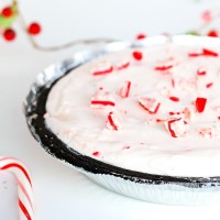 Frozen Peppermint Cheesecake - A delicious dessert recipe for any time of the year, but especially perfect as Christmas dessert! | The Love Nerds Contributors