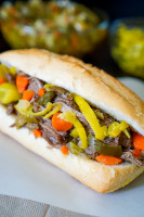 Slow Cooker Italian Beef Sandwiches - Nothing beats a juicy Italian Beef! It's perfect for dinner and as party food. | The Love Nerds