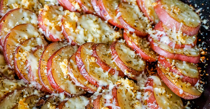 Garlic Herbed Skillet Potatoes - A savory, easy prep side dish recipe! | The Love Nerds