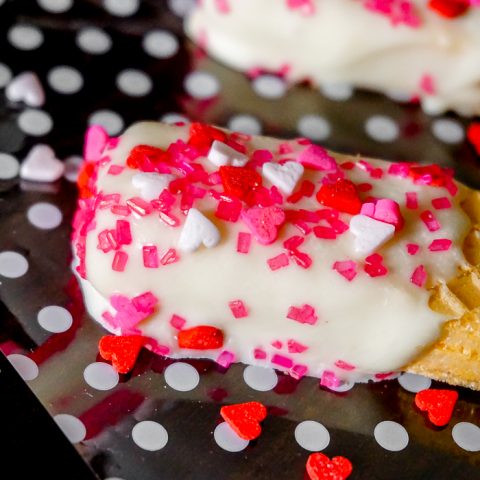 Chocolate Dipped Sugar Wafers - An Easy and Colorful Valentine's Day Treat! | The Love Nerds