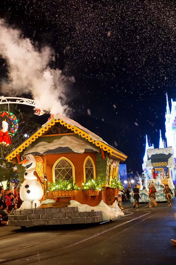 If you are a Disney Fan, experiencing the magic of Disney World at Christmas should definitely be on your travel list! Come see why! | The Love Nerds