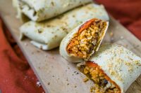 Tasty Pizza Burritos for Football Sunday! Perfect Game Day Appetizer!
