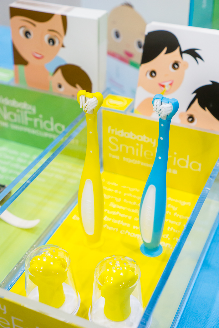  I'm excited about the SmileFrida! It has a curved toothbrush head which means it's brushing the whole tooth at the same time instead of one side at a time. 