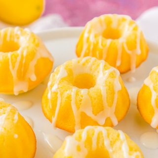 Sansa’s Lemon Cakes – Sweet and Tangy Mini Lemon Bundt Cakes!